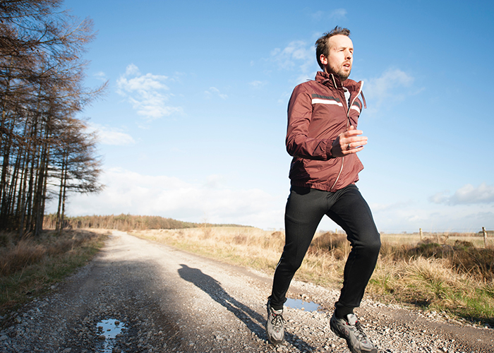 ジョギングをしている人